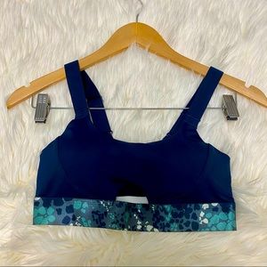 Adore Me Wireless Bra - Small